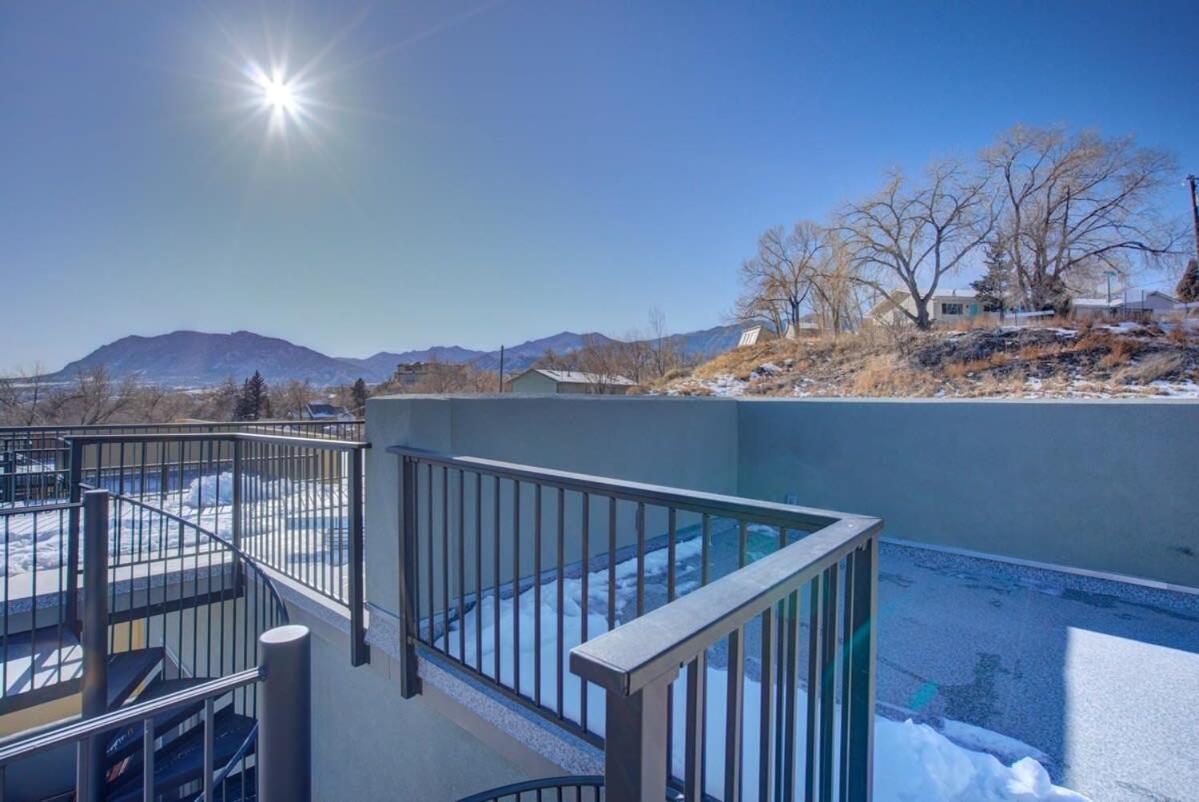 4Bd Home W Rooftop Patio Fire Pit & Mountain Views Colorado Springs Zewnętrze zdjęcie