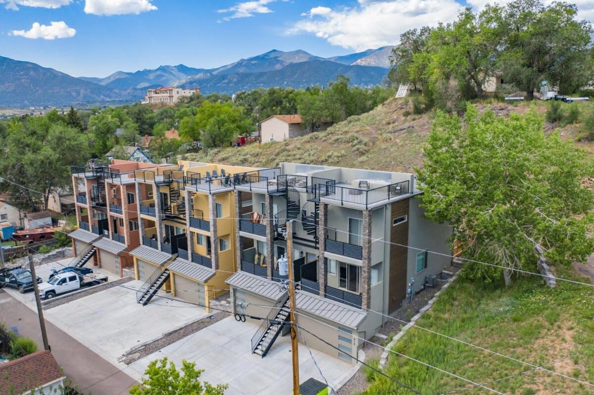 4Bd Home W Rooftop Patio Fire Pit & Mountain Views Colorado Springs Zewnętrze zdjęcie